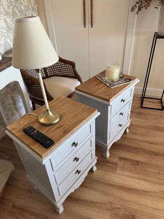 Comodini restaurati su ordinazione