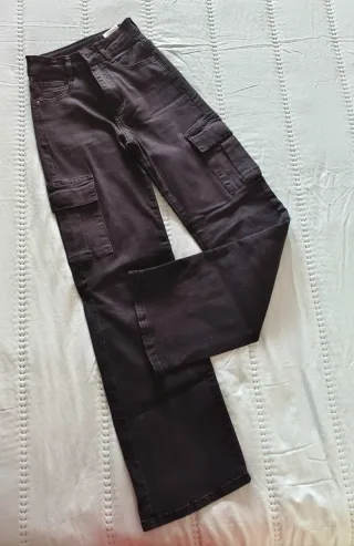 Pantalón vaquero negro flare mujer