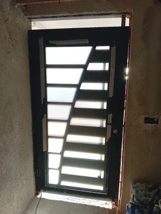 Puerta herrería la cañada alicante calle los sogor