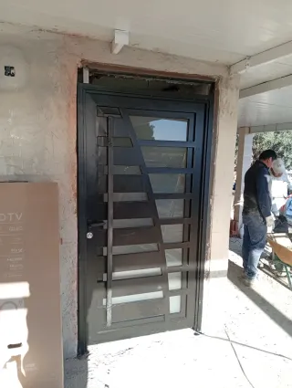 Puerta herrería la cañada alicante calle los sogor