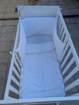 Cuna de bebé completa