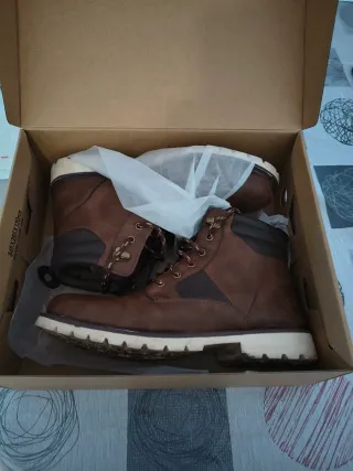 Botas de hombre marrones