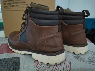 Botas de hombre marrones