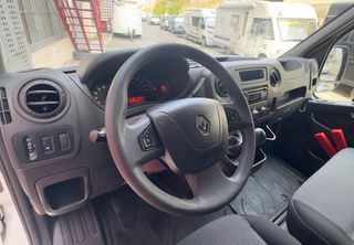Renault Master L2 H2 con rampa integrada