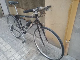 Bicicleta Giant Gravel