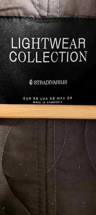 Cazadora acolchada gris