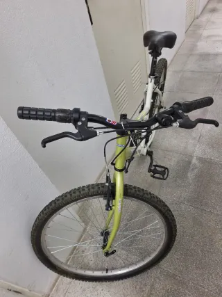Bicicleta de Montaña Decathlon