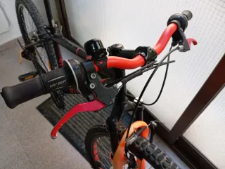 Bicicleta BTWIN Rockrider 24 Negra/Naranja