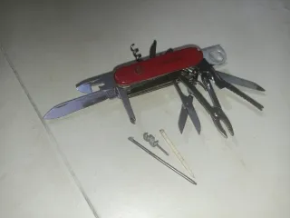 Coltellino Victorinox multifunzione maxi vintage