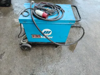 Soldadora Miller Compactblu 243