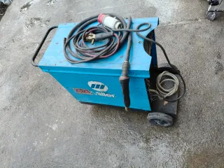 Soldadora Miller Compactblu 243