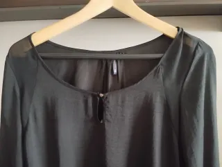 Blusa negra manga larga