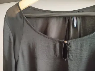 Blusa negra manga larga