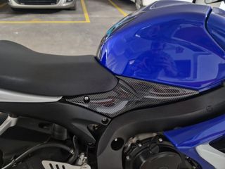 Detalles carbono Suzuki GSX-R 600