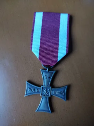 Medalla militar Cruz al Valor Polonia (Réplica)