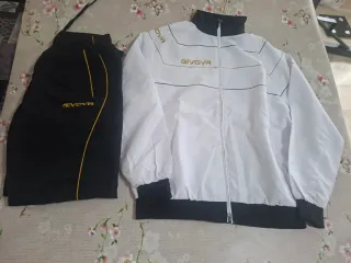 Tuta GIVOVA nera e bianca