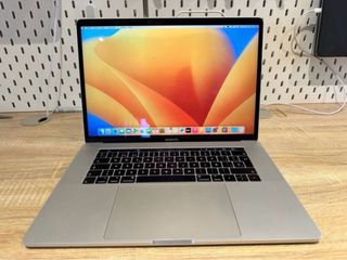 MacBook Pro 15 2017 16GB 256GB SSD Plata