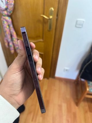 iPhone 14 Pro Max Morado