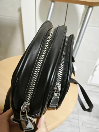 Bolso bandolera Parfois negro acolchado