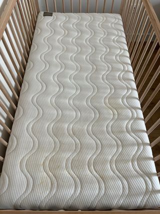 Cuna de madera con colchón 70x140 cm