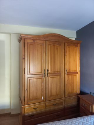 Armario provenzal madera maciza