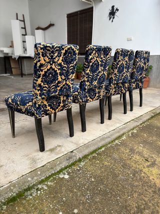 CONJUNTO 4 sillas clásicas