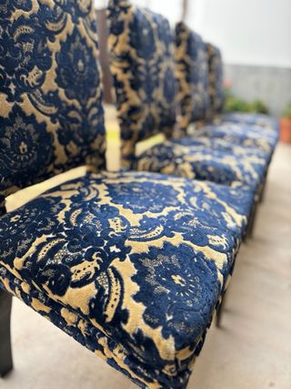 CONJUNTO 4 sillas clásicas