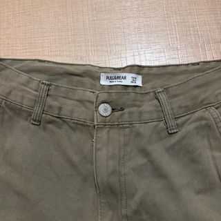 Pantalón cargo Pull&Bear verde
