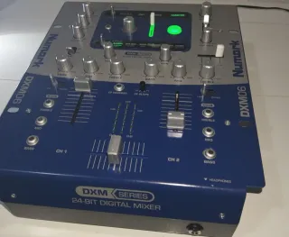 Consola di mixaggio Numark DXM06 24-Bit