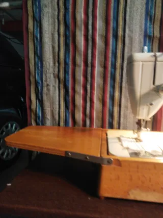 Máquina de coser Singer CT
