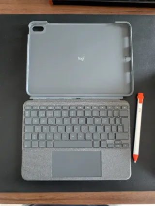 iPad Air 5ª Gen 64GB + Teclado y Lápiz Logitech