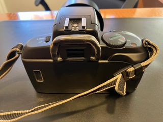 Cámara Canon EOS 750 Analógica + Objetivo 100-300m