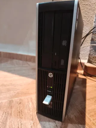 Ordenador HP Compaq 8200 Elite SFF PC