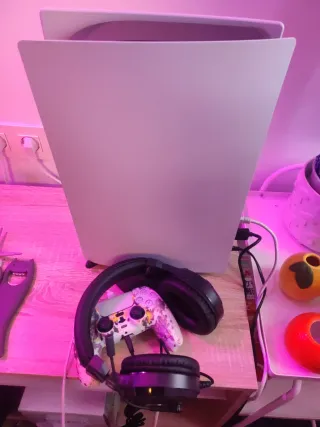 Playstation 5 con 2 mandos (1 con drift)