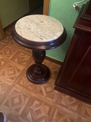Mesa auxiliar redonda mármol y madera