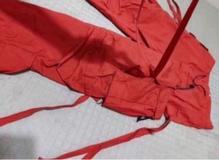 .Pantalón baile urbano rojo