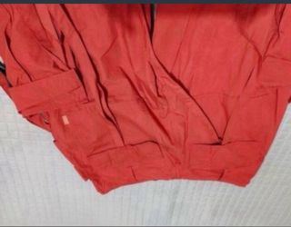 .Pantalón baile urbano rojo