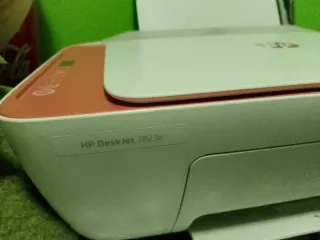 Impresora HP DeskJet 2823E Rosa/Blanca