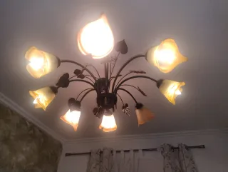 Lámpara de techo de cristal y metal