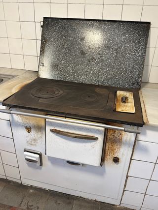 Cocina de leña antigua