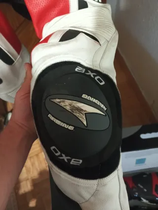 Mono AXO Talla 46 (M)