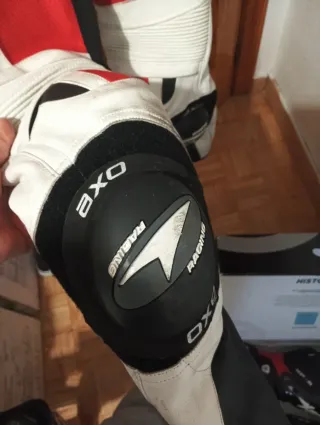 Mono AXO Talla 46 (M)