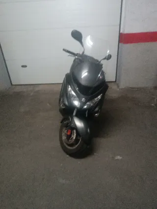Moto Scooter Suzuki Burgman 200cc