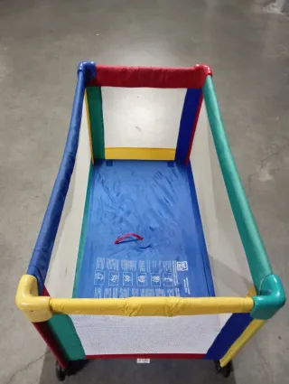 Cuna de viaje plegable