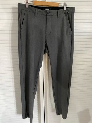 Pantalón Skinny Fit Gris Talla 40 Pull&Bear