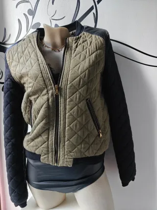 Cazadora Adda Gatti acolchada