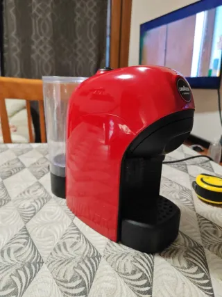 Macchinetta Caffè Lavazza Tiny Guasta