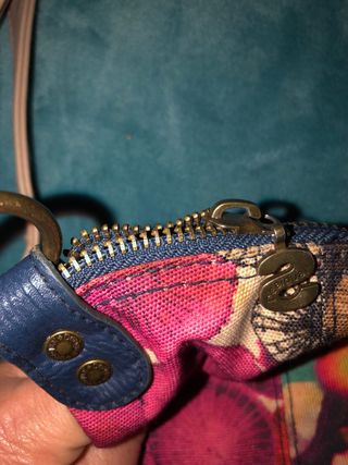 Lote 2 bolsos Desigual y Lois