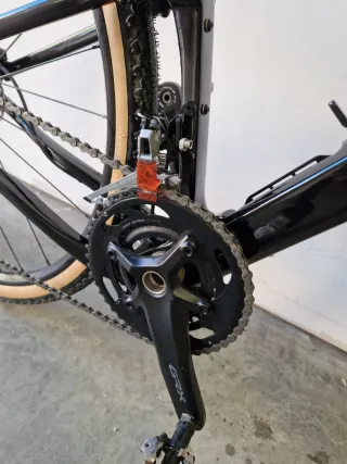 Bicicleta Gravel Cannondale Nera