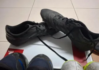 Botas de fútbol para césped